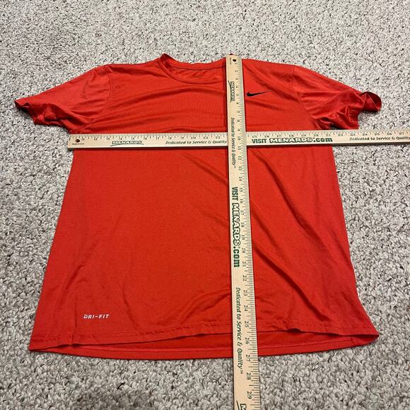 The Nike Tee Men's Short Sleeve Shirt Sz L Orange Coral Active Gym Dri Fit - Picture 2 of 5